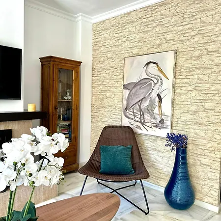 Azalea Apartment